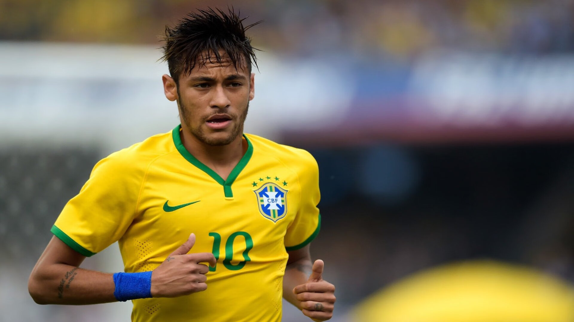 C罗复出首秀出彩,上海申花主场鏖战洛杉矶快船,豪取4连胜